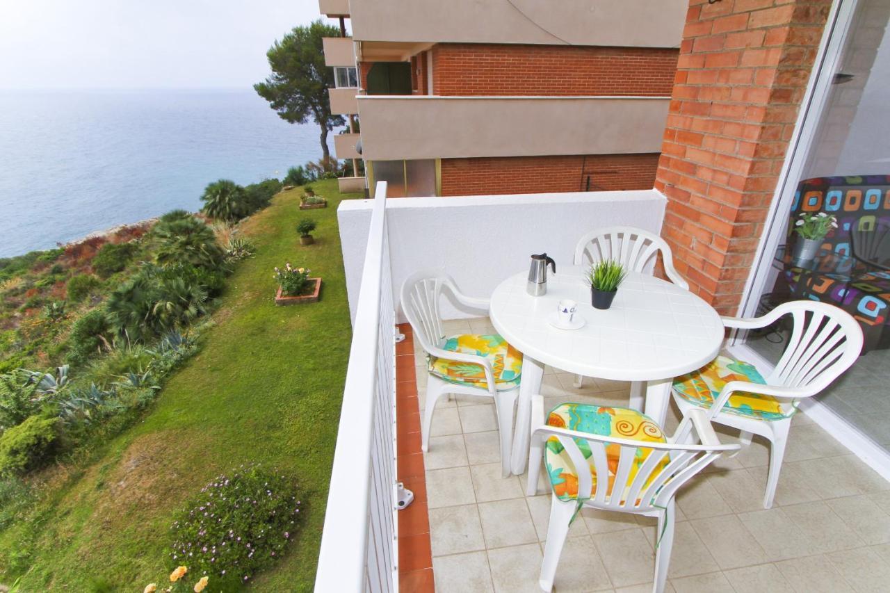 Cabo Menor 2 Planet Costa Dorada Lägenhet Salou Exteriör bild